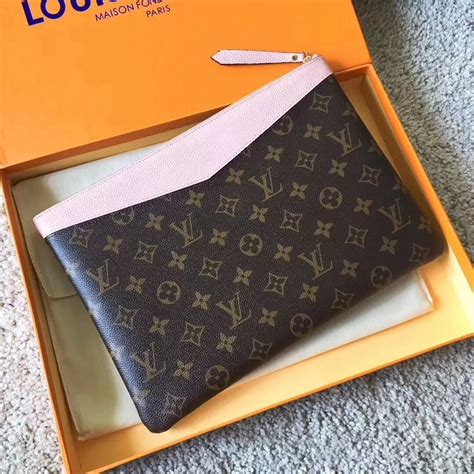 louis vuitton daily pouch review|louis vuitton monogram pouch.